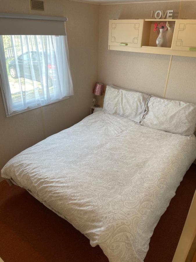 Sealands Highbury Next To Fantasy Island And Beach 8 Berth Beds Made Up For Arrival インゴールドメルズ エクステリア 写真
